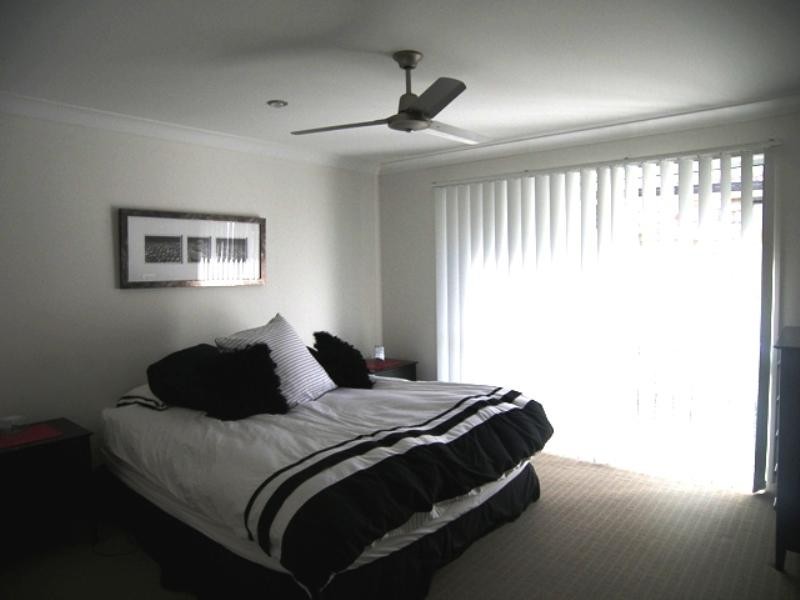 46 Ebony Crescent, Redland Bay QLD 4165