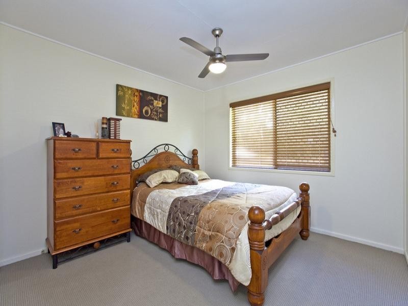 22 Beatty Road, Thorneside QLD 4158