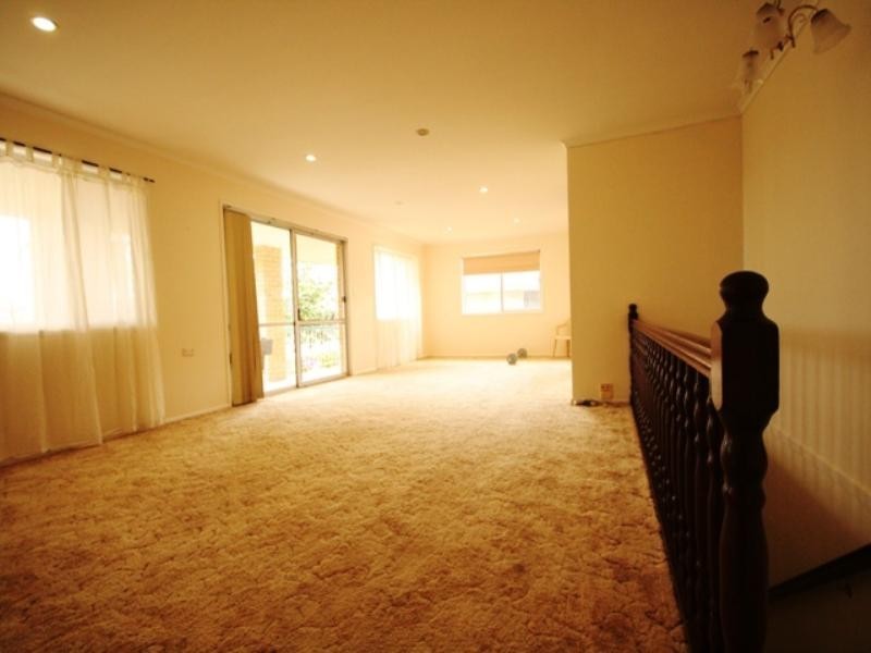 31 Torquay Road, Redland Bay QLD 4165