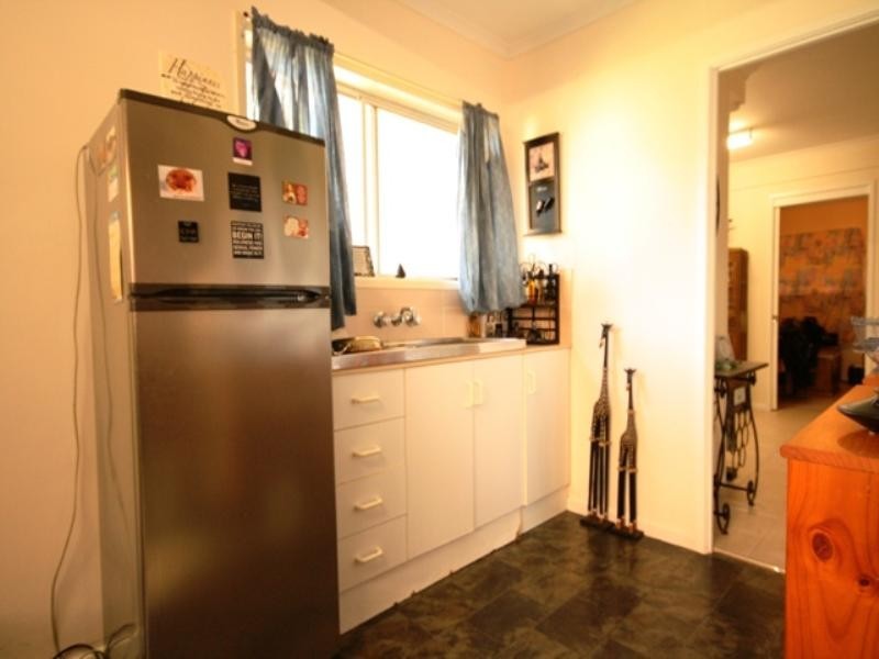 31 Torquay Road, Redland Bay QLD 4165