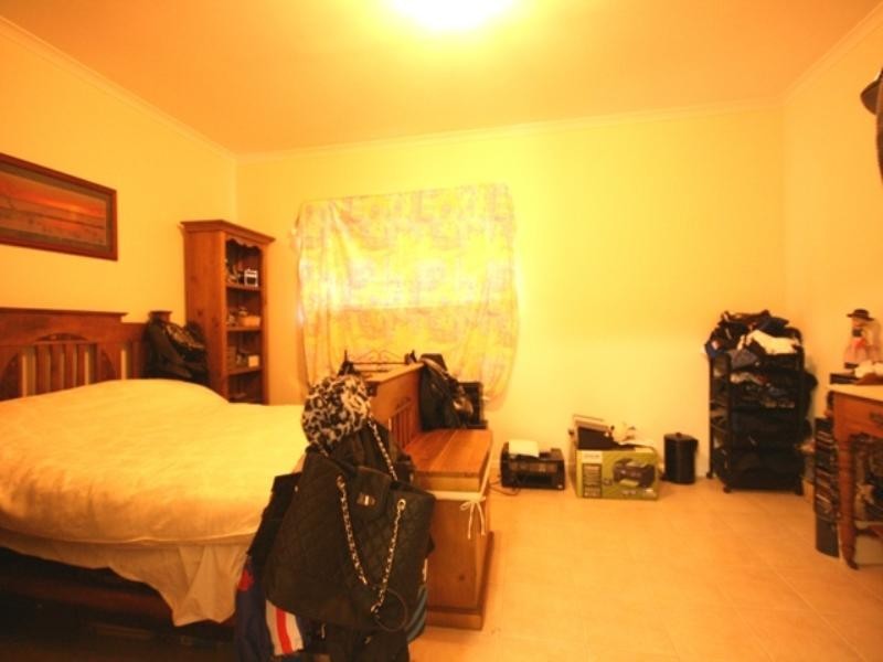 31 Torquay Road, Redland Bay QLD 4165