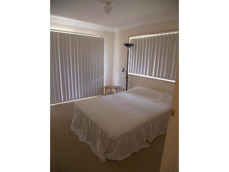 1 Lindeman Place, Redland Bay QLD 4165