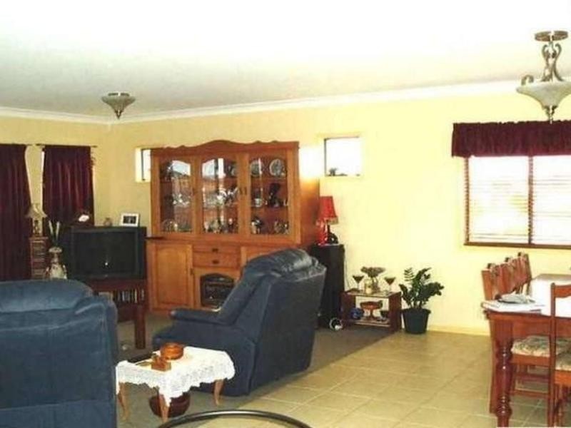 54 Spinnaker Circuit, Redland Bay QLD 4165