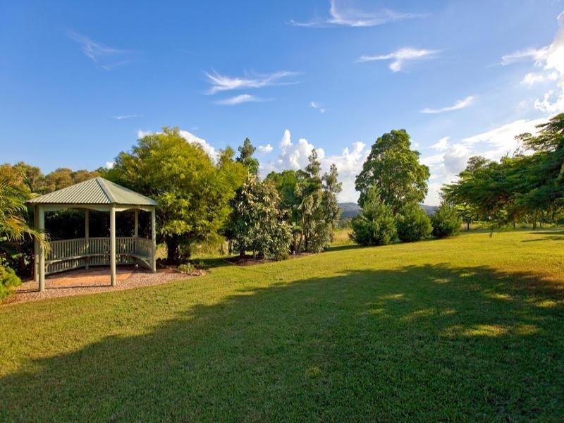 128 Woodlands Drive, Thornlands QLD 4164