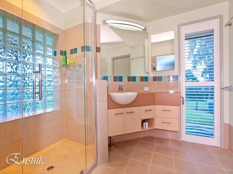 128 Woodlands Drive, Thornlands QLD 4164