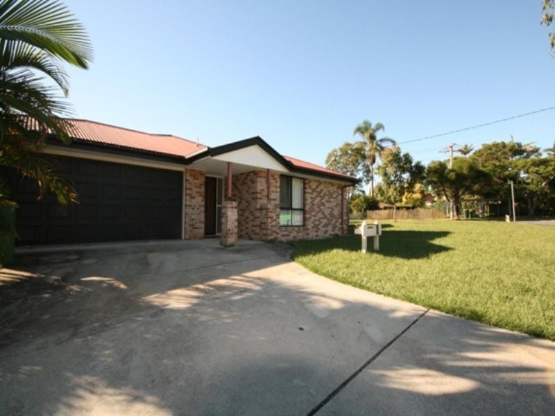 1 Michael Street, Redland Bay QLD 4165