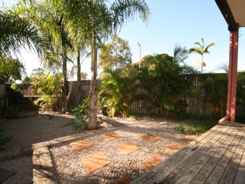 1 Michael Street, Redland Bay QLD 4165