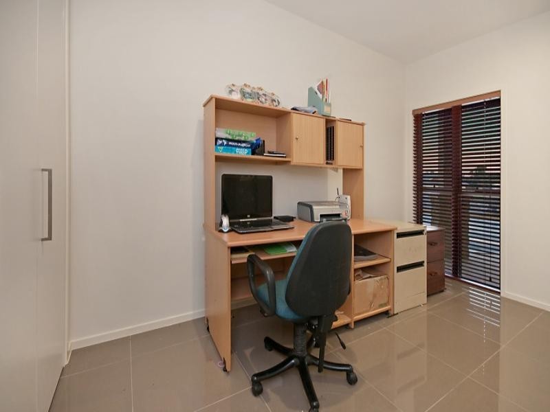 70-72 Emperor Drive, Redland Bay QLD 4165