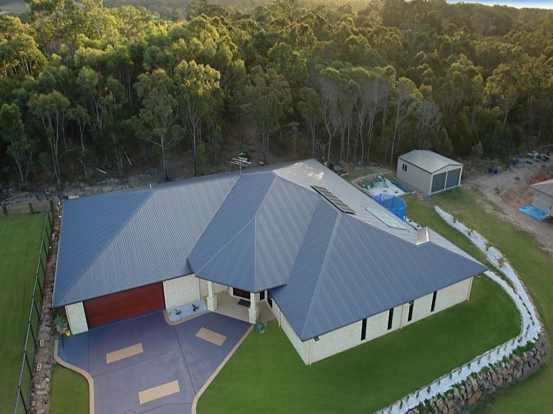 70-72 Emperor Drive, Redland Bay QLD 4165