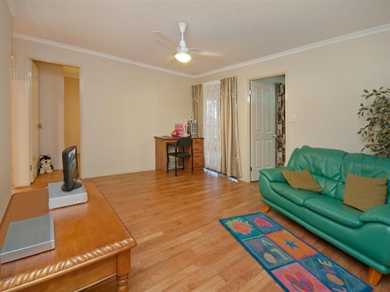 33 Aquila Street, Redland Bay QLD 4165