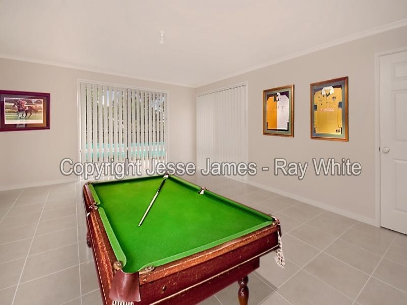 6 Sapium Road, Redland Bay QLD 4165