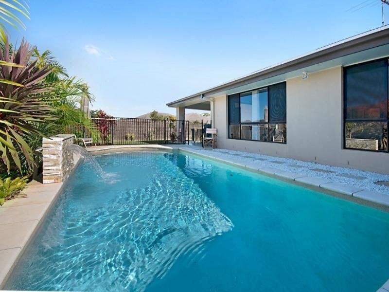 24 Aquila Street, Redland Bay QLD 4165