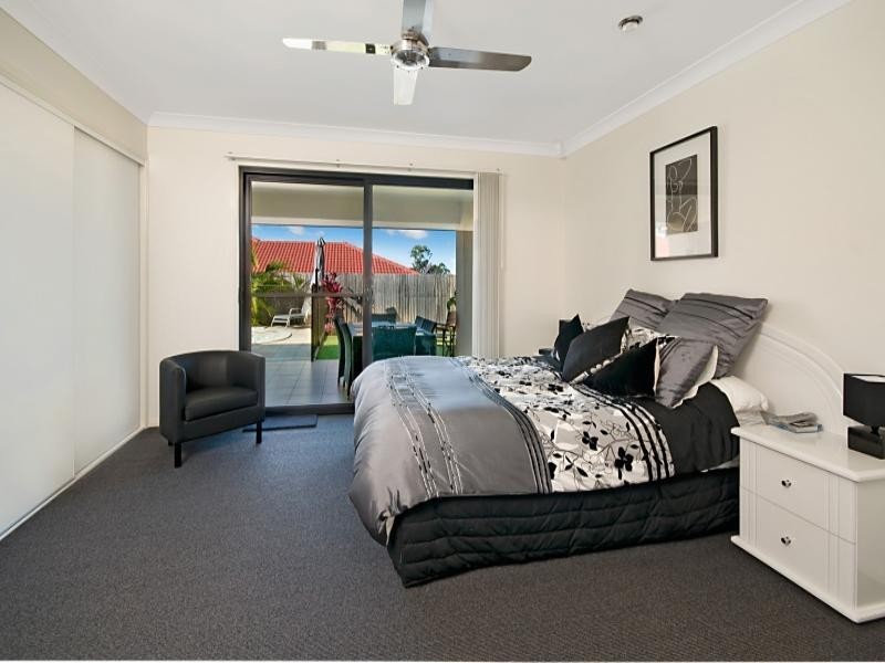 24 Aquila Street, Redland Bay QLD 4165