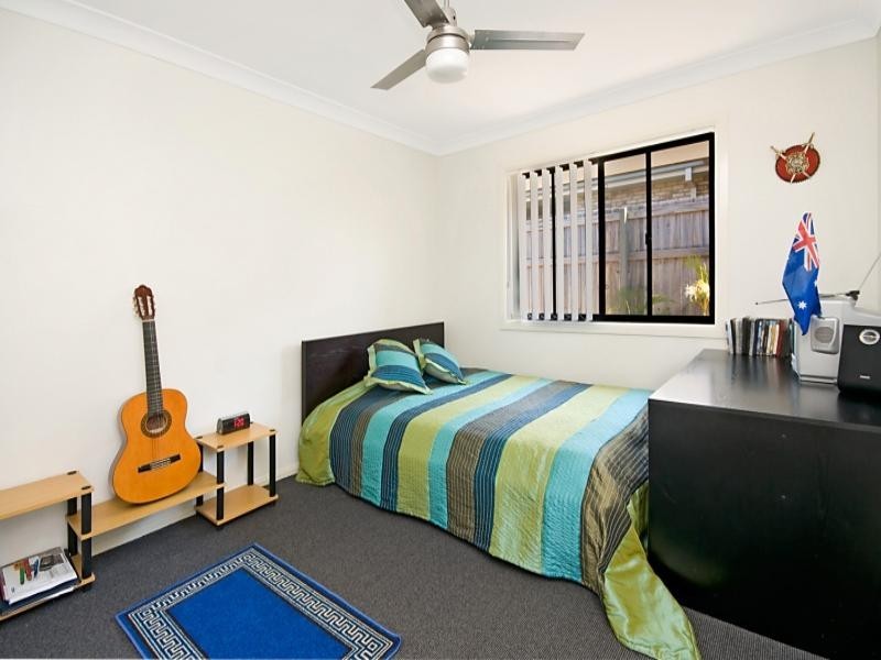 24 Aquila Street, Redland Bay QLD 4165