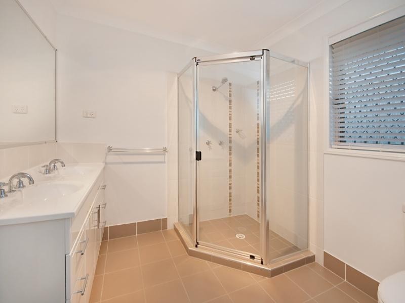 14 Forrest Street, Redland Bay QLD 4165