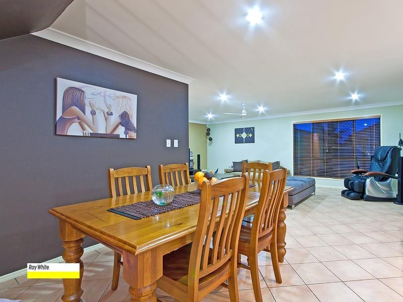 34 Torquay Road, Redland Bay QLD 4165