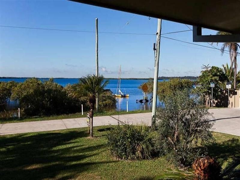1 Junee Street, Redland Bay QLD 4165
