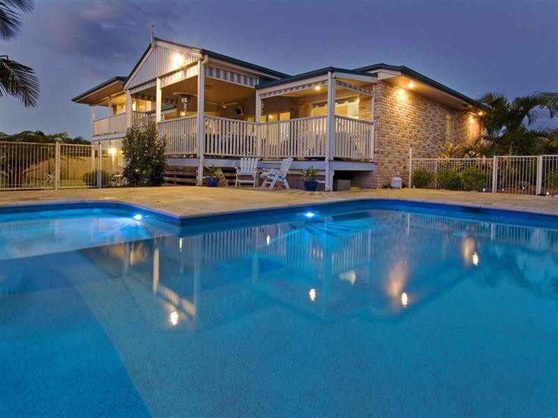 5 Braemar Court, Redland Bay QLD 4165
