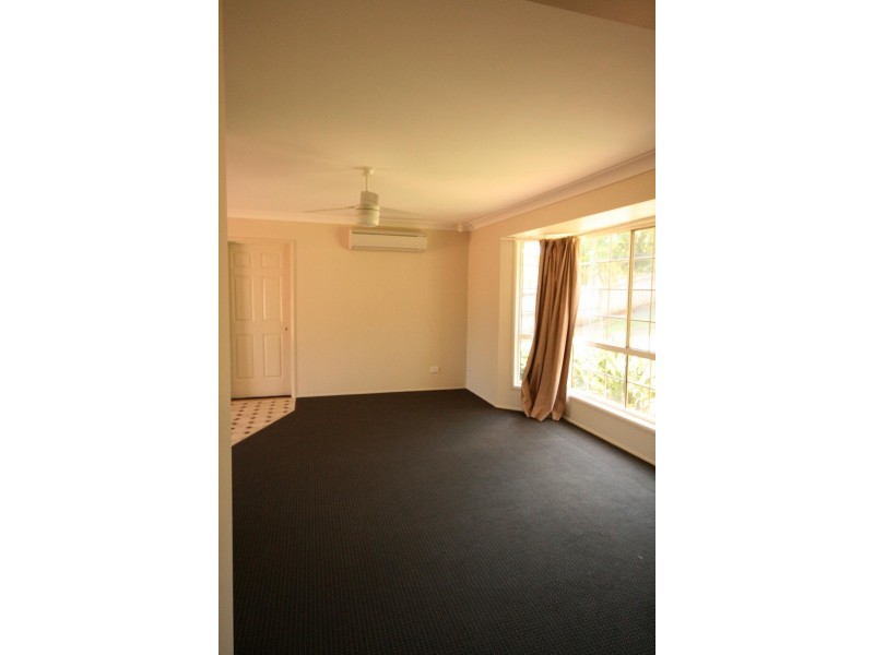 3 Westburn Court, Redland Bay QLD 4165