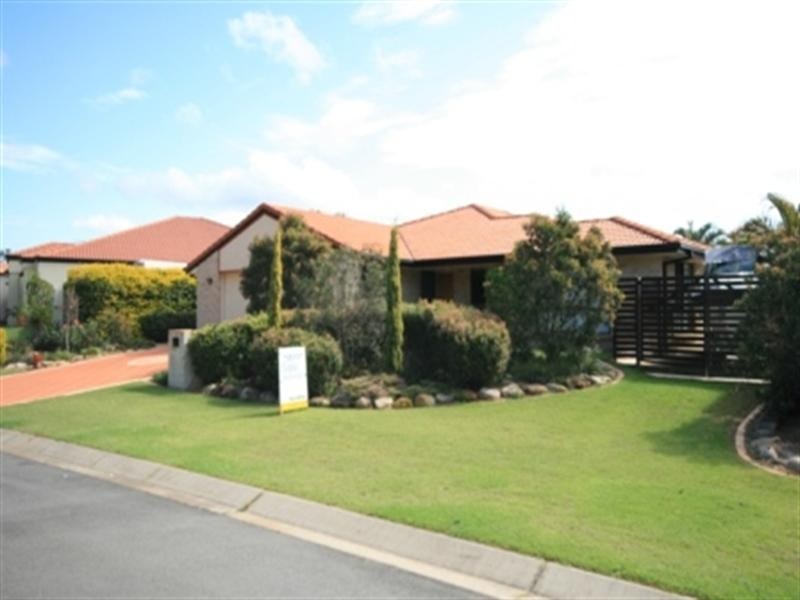 3 Potts Place, Redland Bay QLD 4165