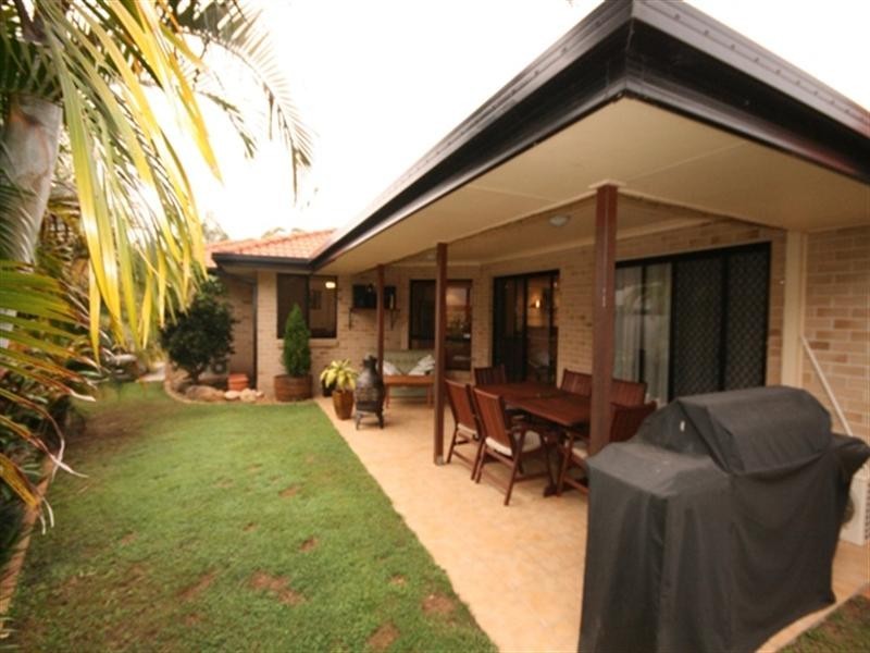 3 Potts Place, Redland Bay QLD 4165