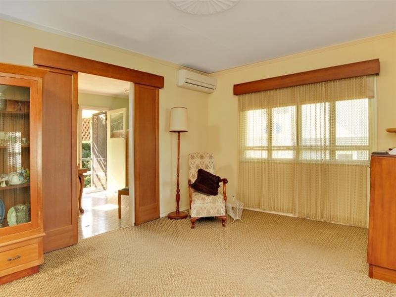 15 Heymer Street, Wynnum QLD 4178