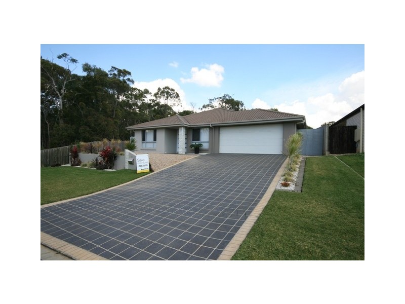 4 Forrest Street, Redland Bay QLD 4165