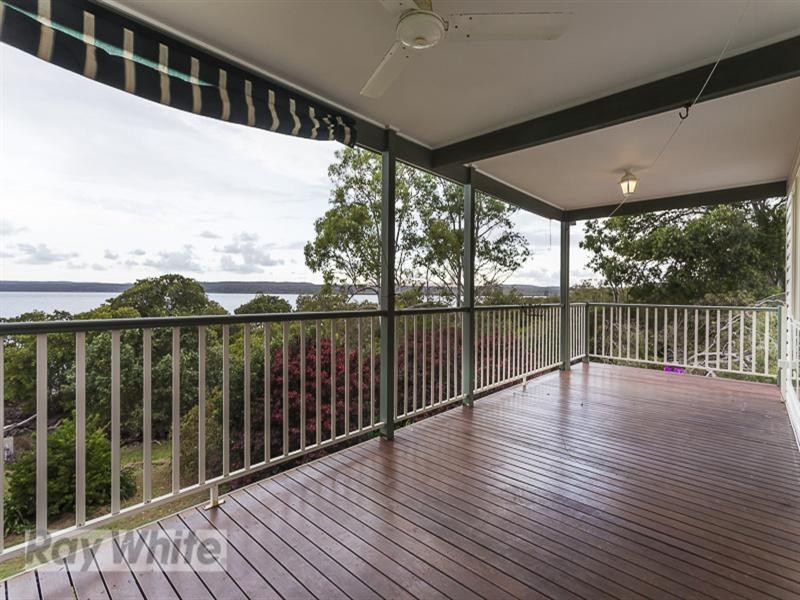 9 Lovell Parade, Lamb Island QLD 4184