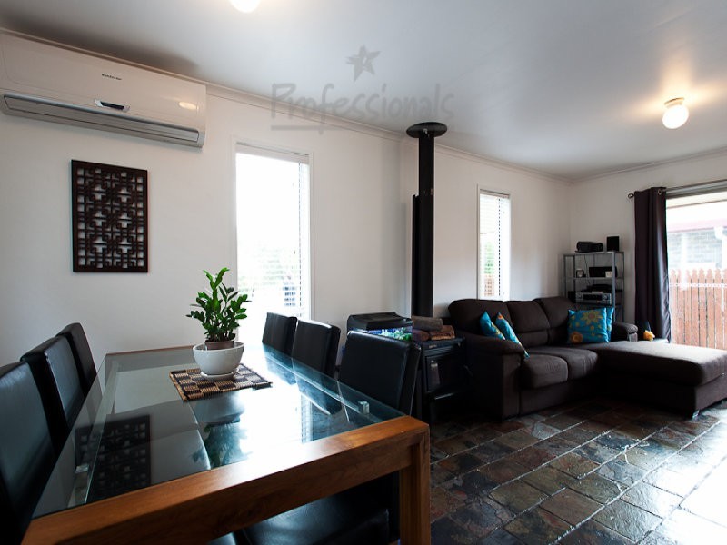 57 Shanahan Street, Redland Bay QLD 4165