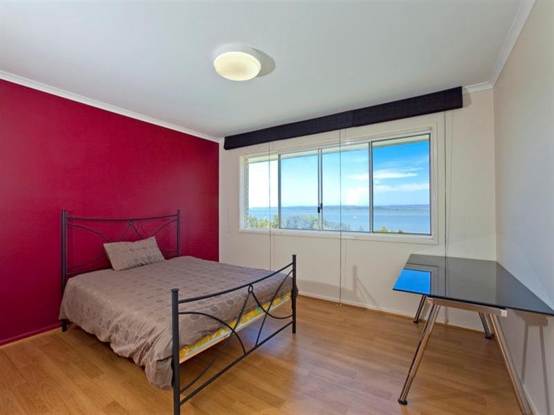 12 Wilson Esplanade, Redland Bay QLD 4165