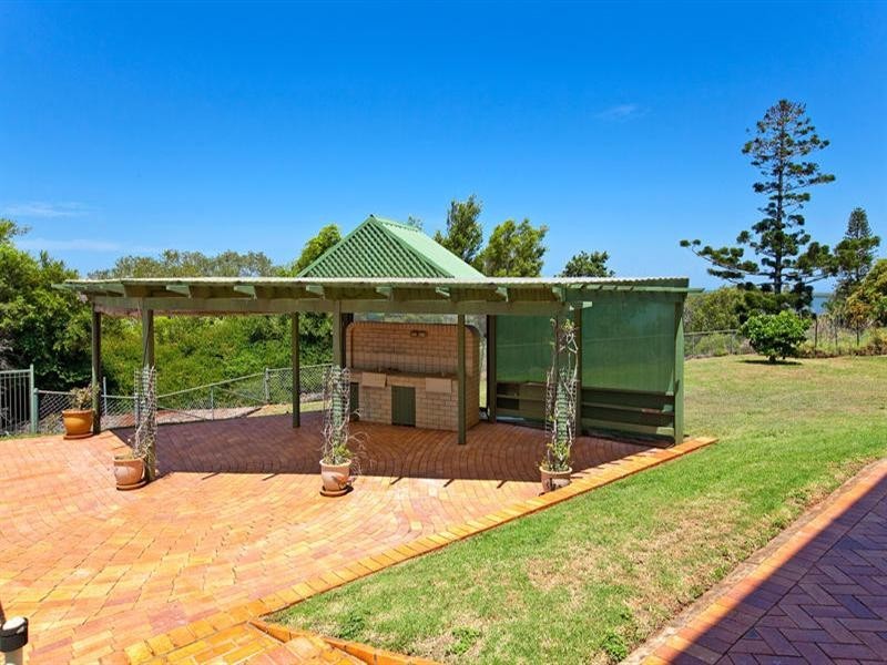 12 Wilson Esplanade, Redland Bay QLD 4165