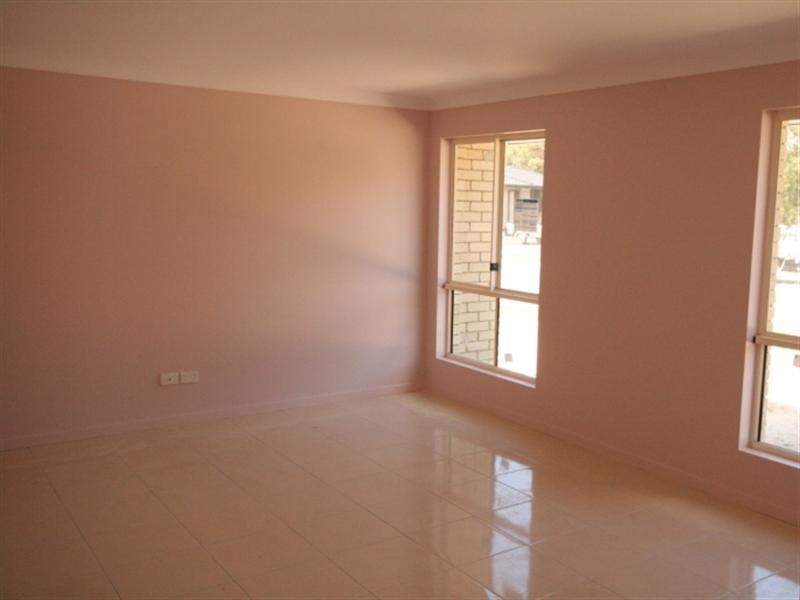 1 Whipbird Circuit, Victoria Point QLD 4165