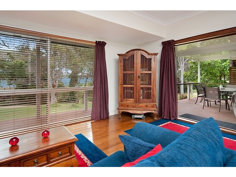 35 Tina Avenue, Lamb Island QLD 4184