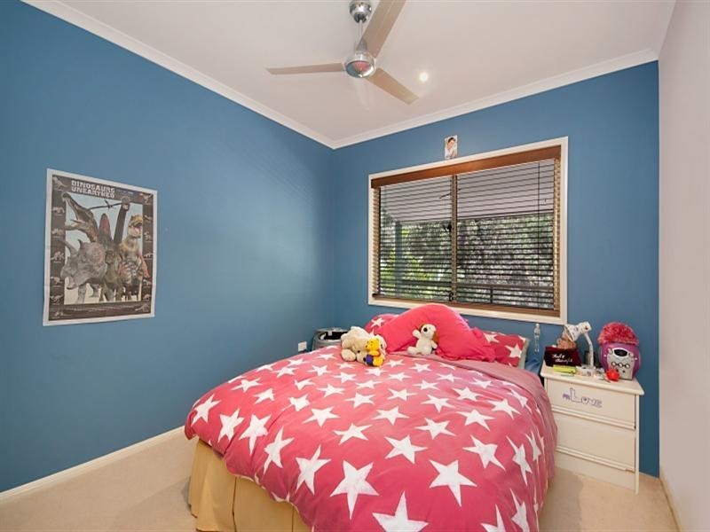 2 President Terrace, Macleay Island QLD 4184