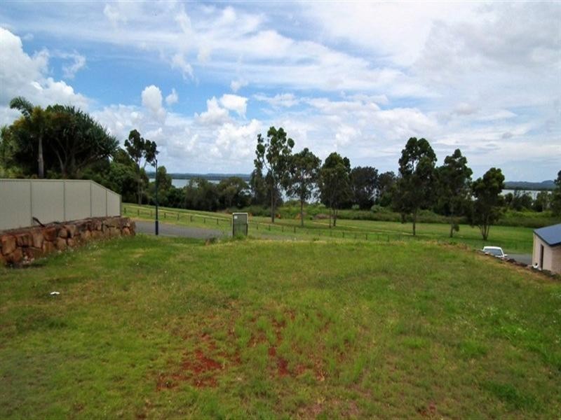 58 Penzance Drive, Redland Bay QLD 4165