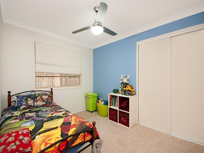 4 Niblick Way, Redland Bay QLD 4165