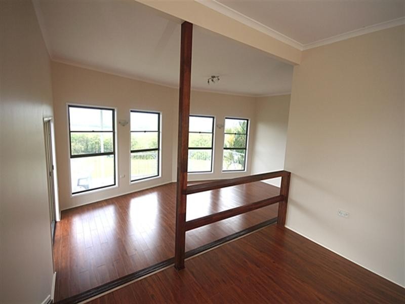 207 Rocky Passage Road, Redland Bay QLD 4165