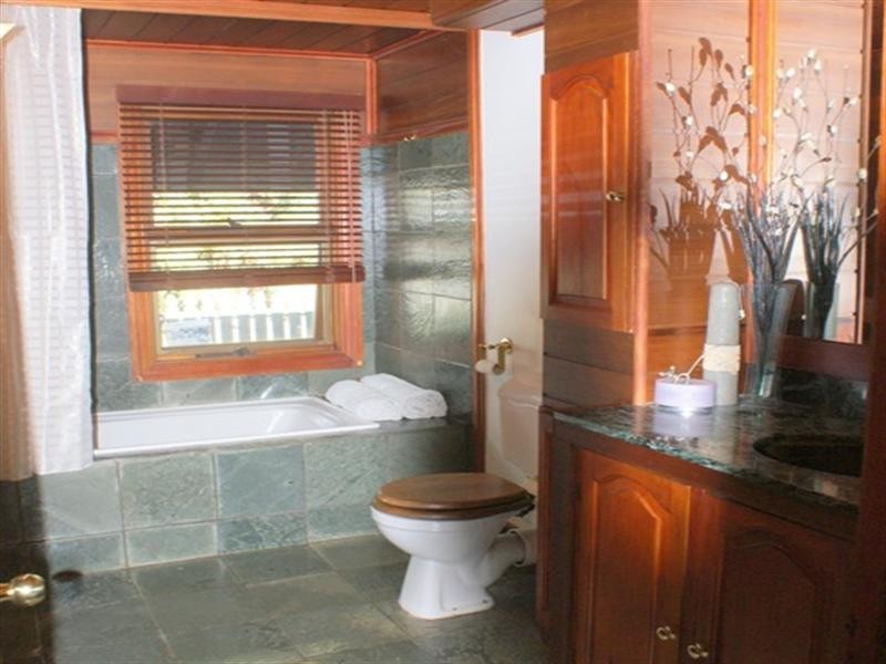 221 Main Street, Redland Bay QLD 4165