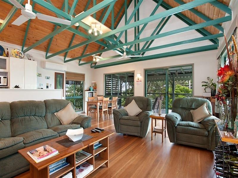 114 Channel Street, Russell Island QLD 4184