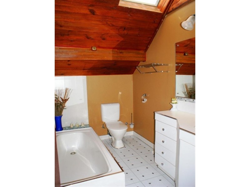 221 Main Street, Redland Bay QLD 4165