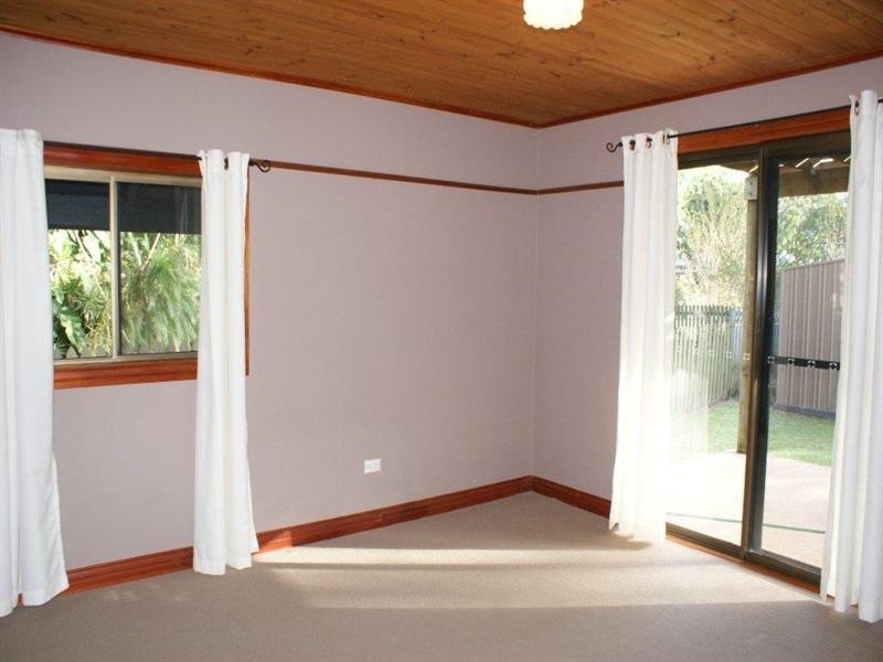 221 Main Street, Redland Bay QLD 4165