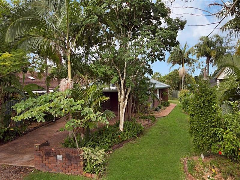 4 Pine Terrace, Redland Bay QLD 4165
