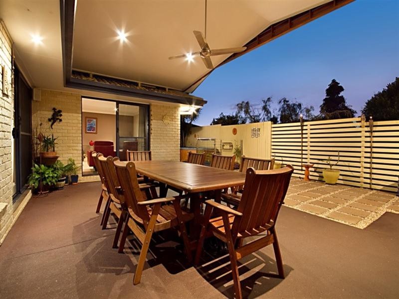 48 Spinnaker Circuit, Redland Bay QLD 4165