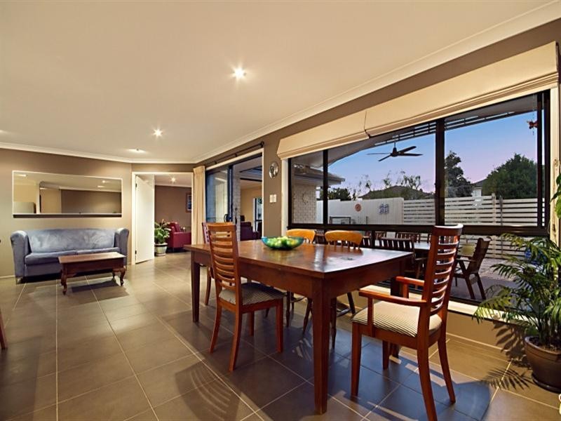 48 Spinnaker Circuit, Redland Bay QLD 4165