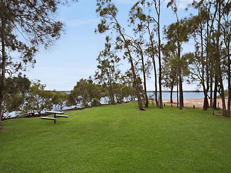115 Torquay Road, Redland Bay QLD 4165
