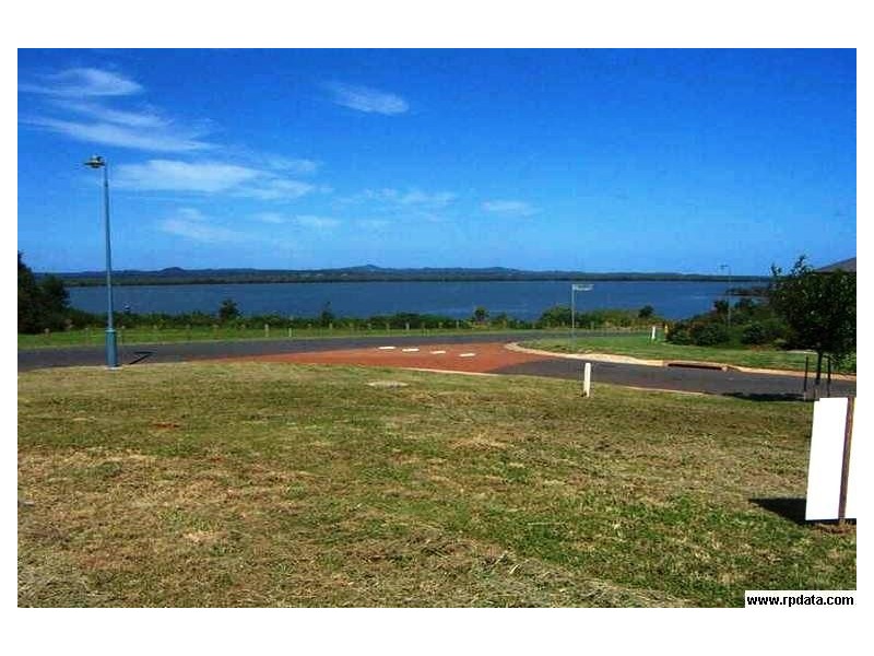 14 Haslingden Drive, Redland Bay QLD 4165