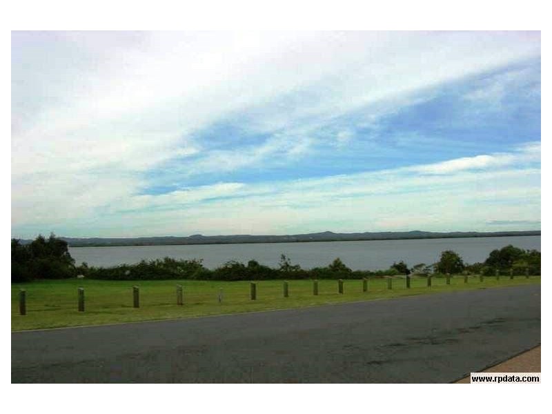 14 Haslingden Drive, Redland Bay QLD 4165