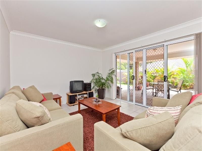 29 Emperor Drive, Redland Bay QLD 4165