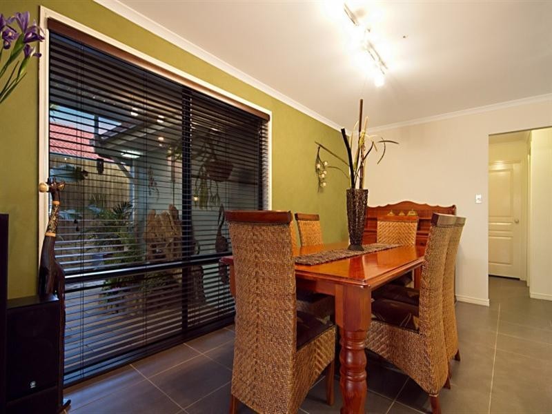 2 Portland Parade, Redland Bay QLD 4165