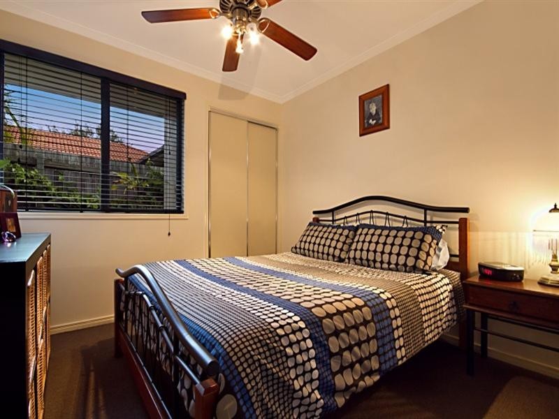 2 Portland Parade, Redland Bay QLD 4165